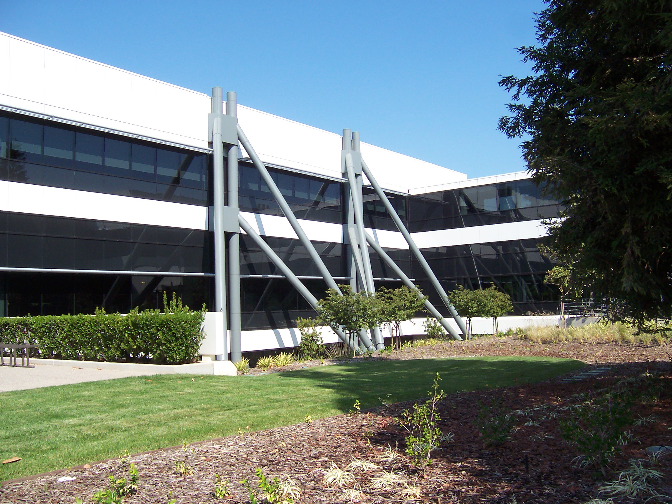 a large metal structure outside of a building